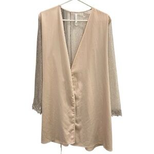 Flora Nikrooz Showstopper Lace Detail Wrap Robe